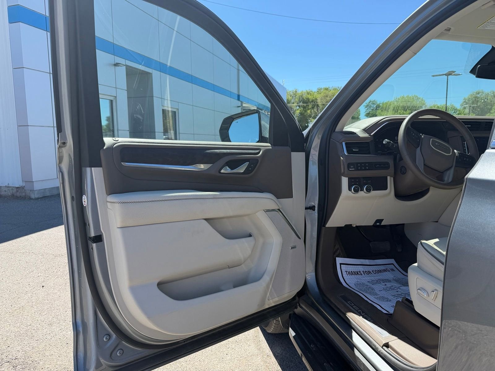 2023 GMC Yukon XL Denali