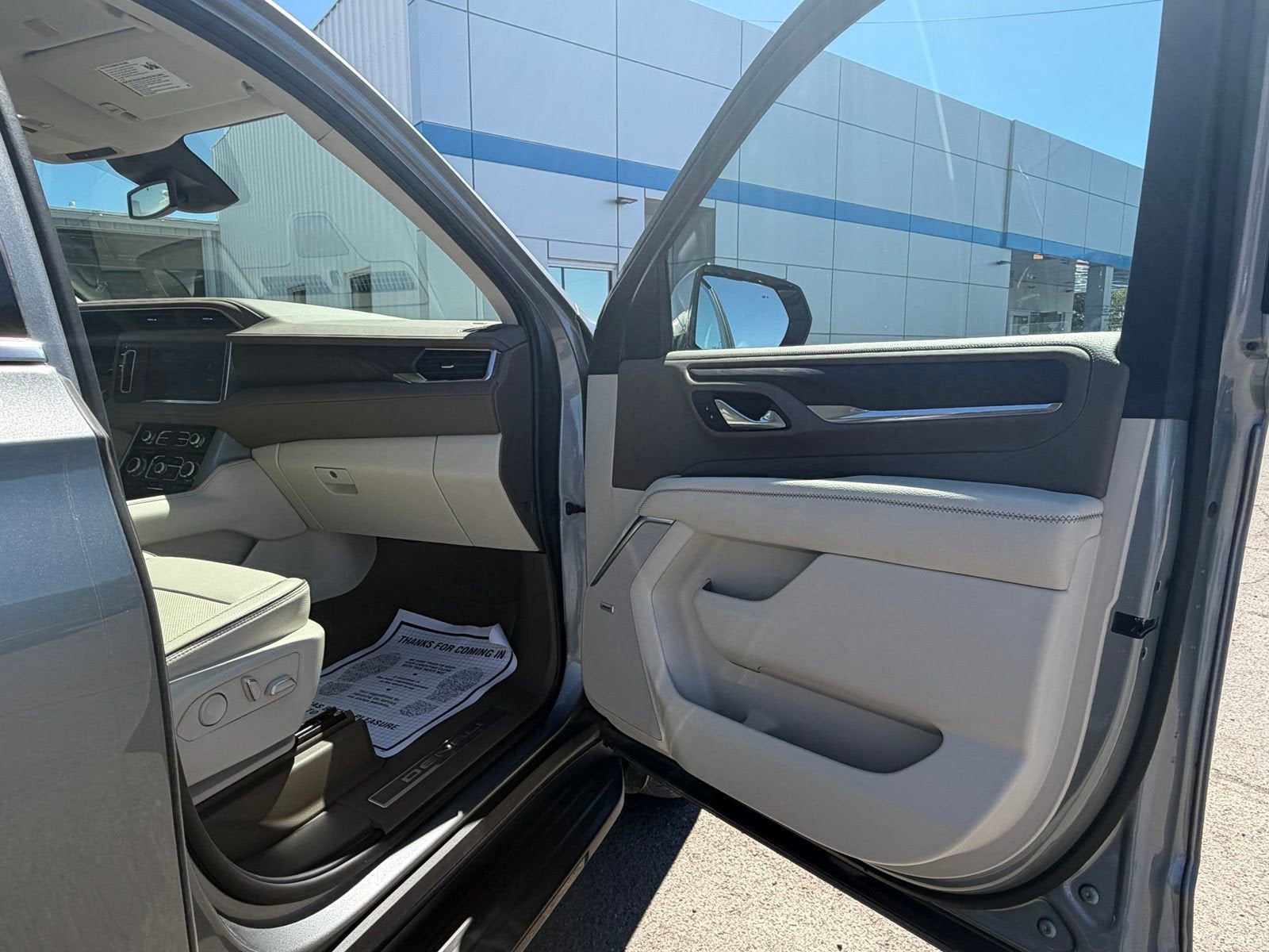2023 GMC Yukon XL Denali