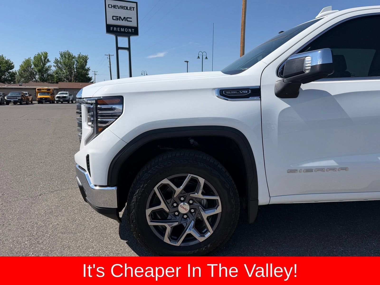 2026 GMC Sierra 1500 SLT