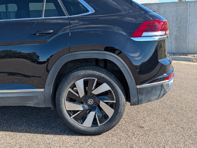 2025 Volkswagen Atlas Cross Sport 2.0T SEL