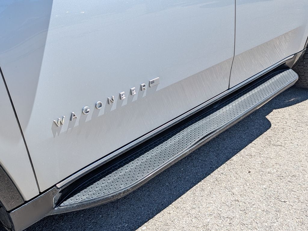 2024 Jeep Wagoneer Base
