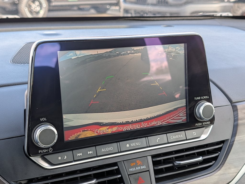 2025 Nissan Altima SV FWD