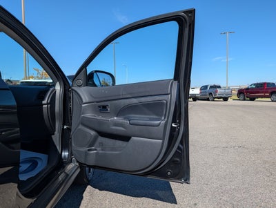 2025 Mitsubishi Outlander Sport Base