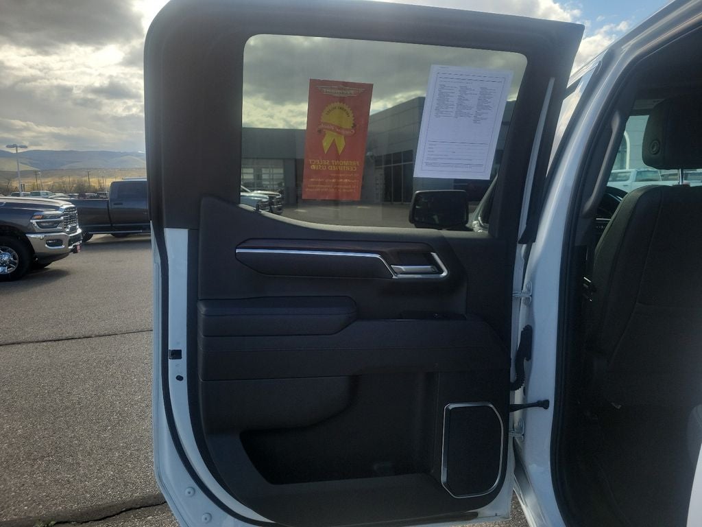 2025 GMC Sierra 1500 SLT