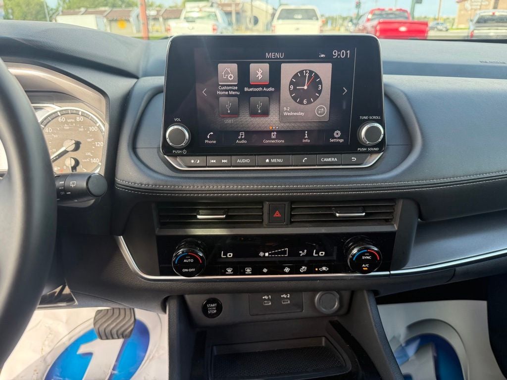 2025 Nissan Rogue SV