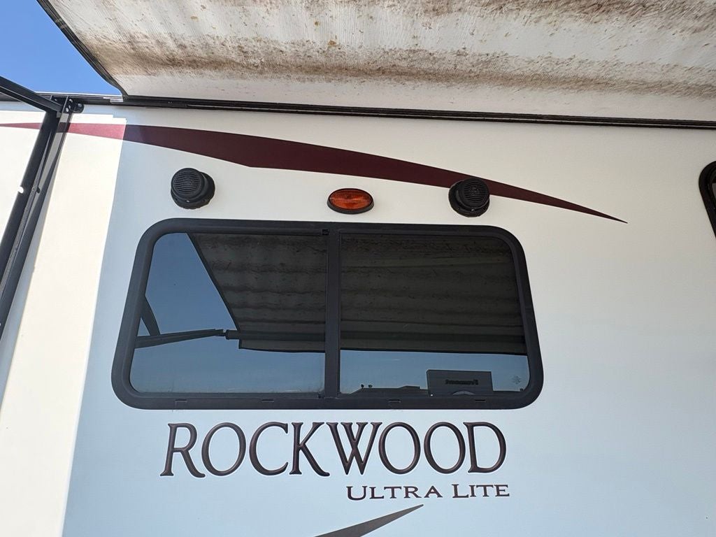 2017 Forest RIver Rockwood 2902WS