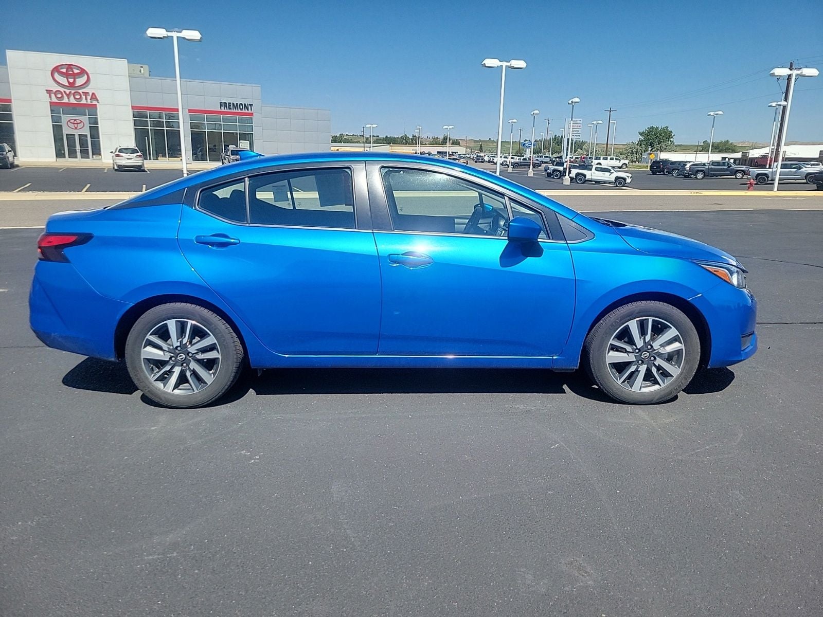 2024 Nissan Versa 1.6 SV