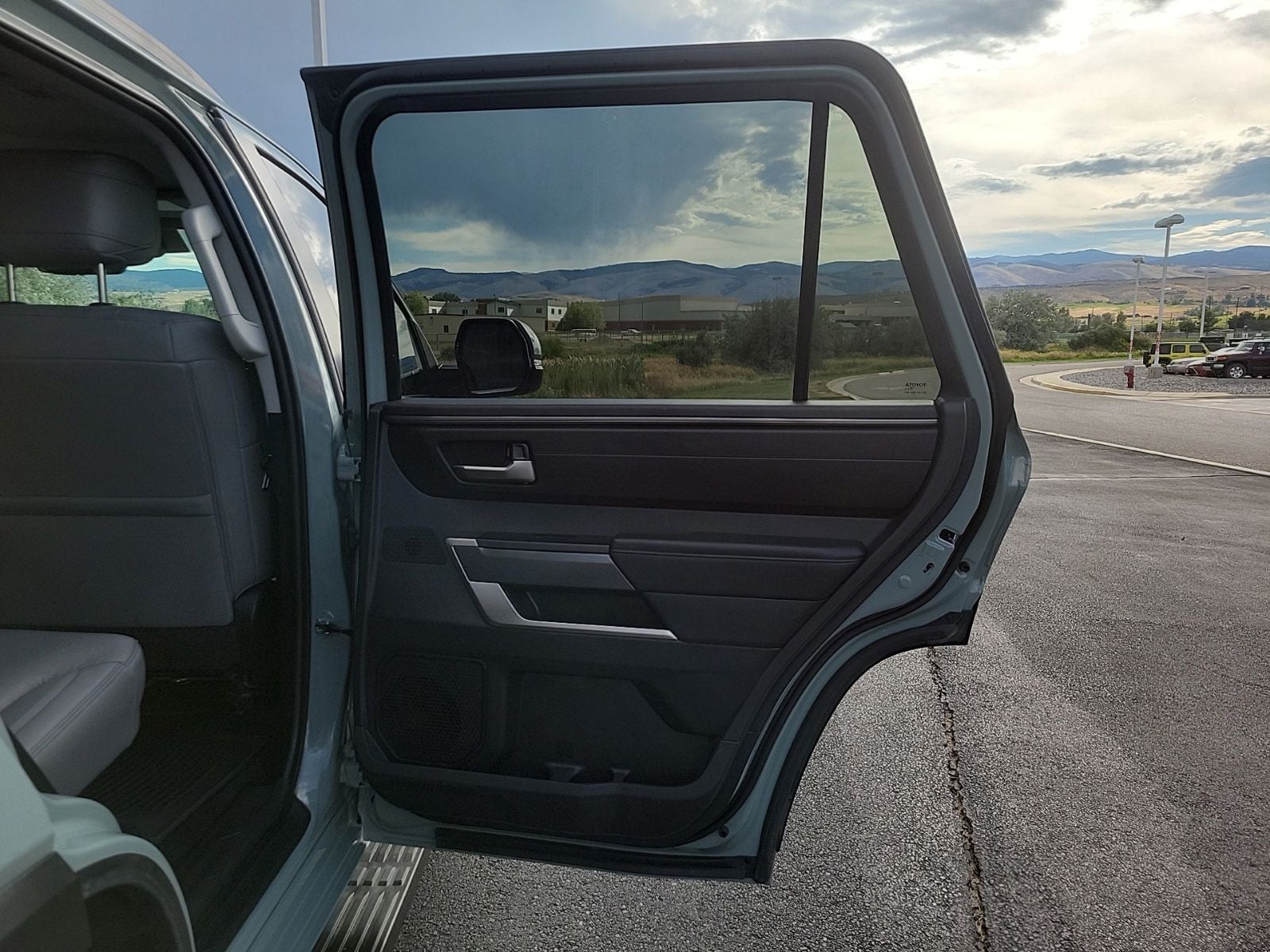 2024 Toyota Sequoia SR5