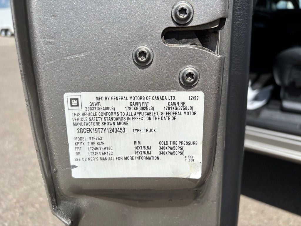 2000 Chevrolet Silverado 1500 LS