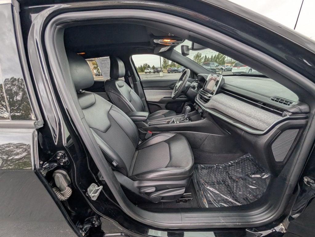 2025 Jeep Compass Latitude W/Sunroof