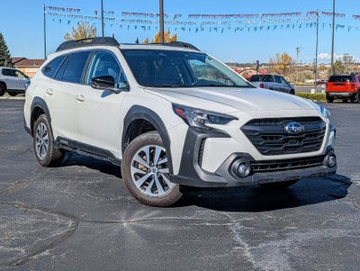 2025 Subaru Outback Premium w/Sunroof