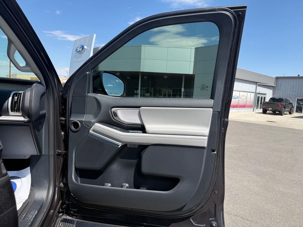 2027 Ford Expedition Max Active