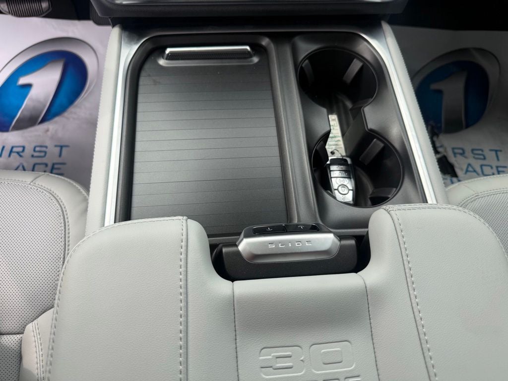 2027 Ford Expedition Max Platinum 30th Anniversary Pkg