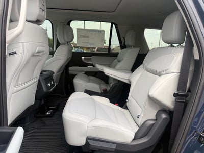 2027 Ford Expedition Max Platinum 30th Anniversary Pkg