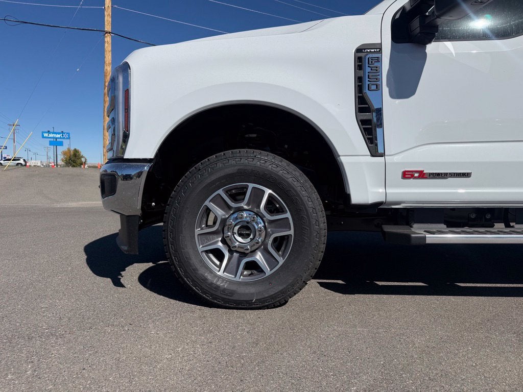 2027 Ford F-350SD Lariat