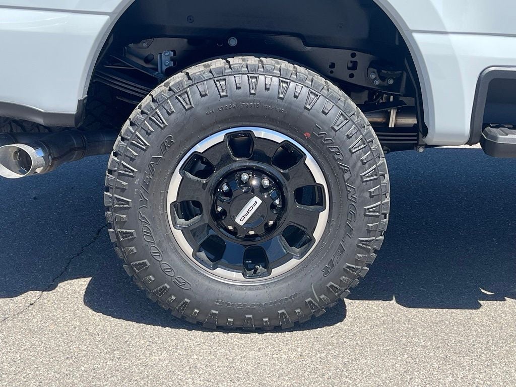 2026 Ford F-350SD Lariat Tremor