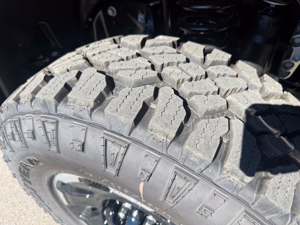 2027 Ford F-350SD Lariat Tremor