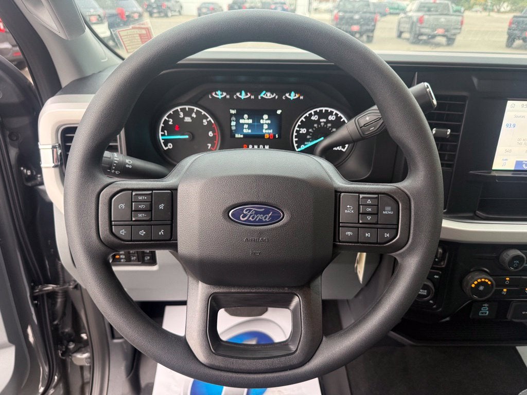 2027 Ford F-350SD XLT