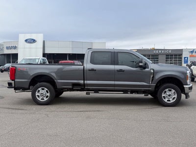 2027 Ford F-350SD XLT