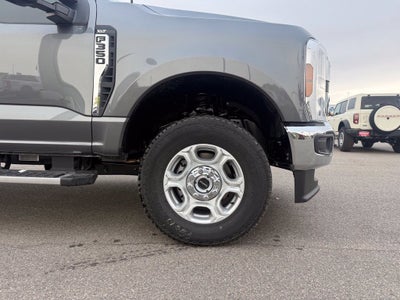 2027 Ford F-350SD XLT