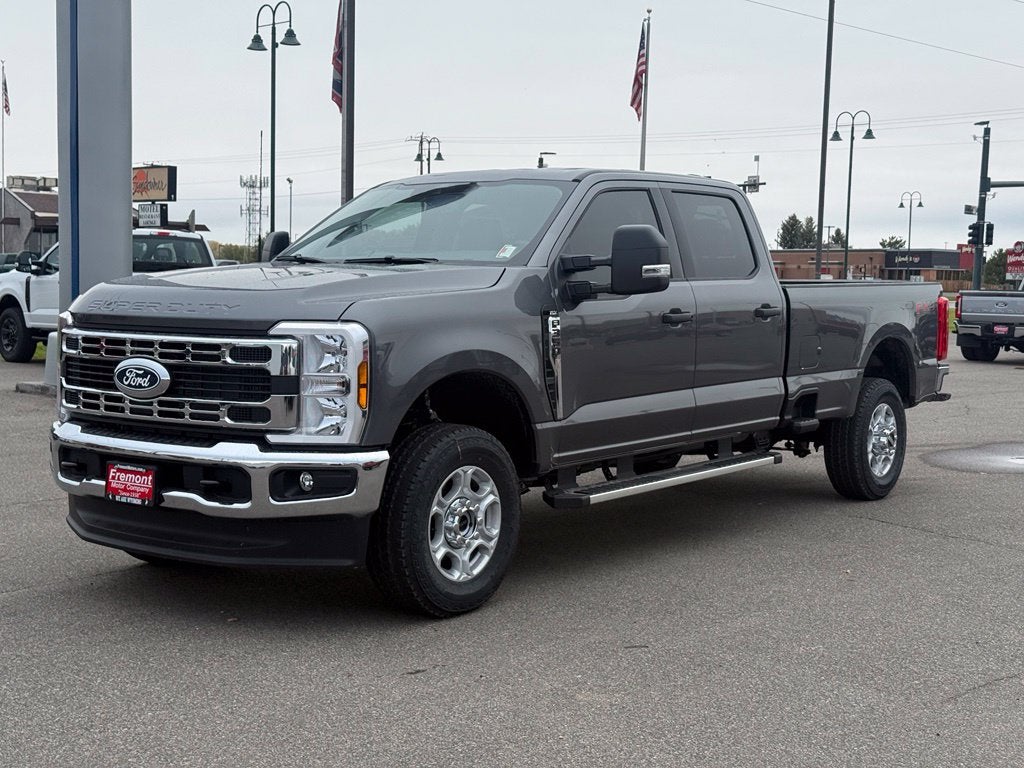2027 Ford F-350SD XLT