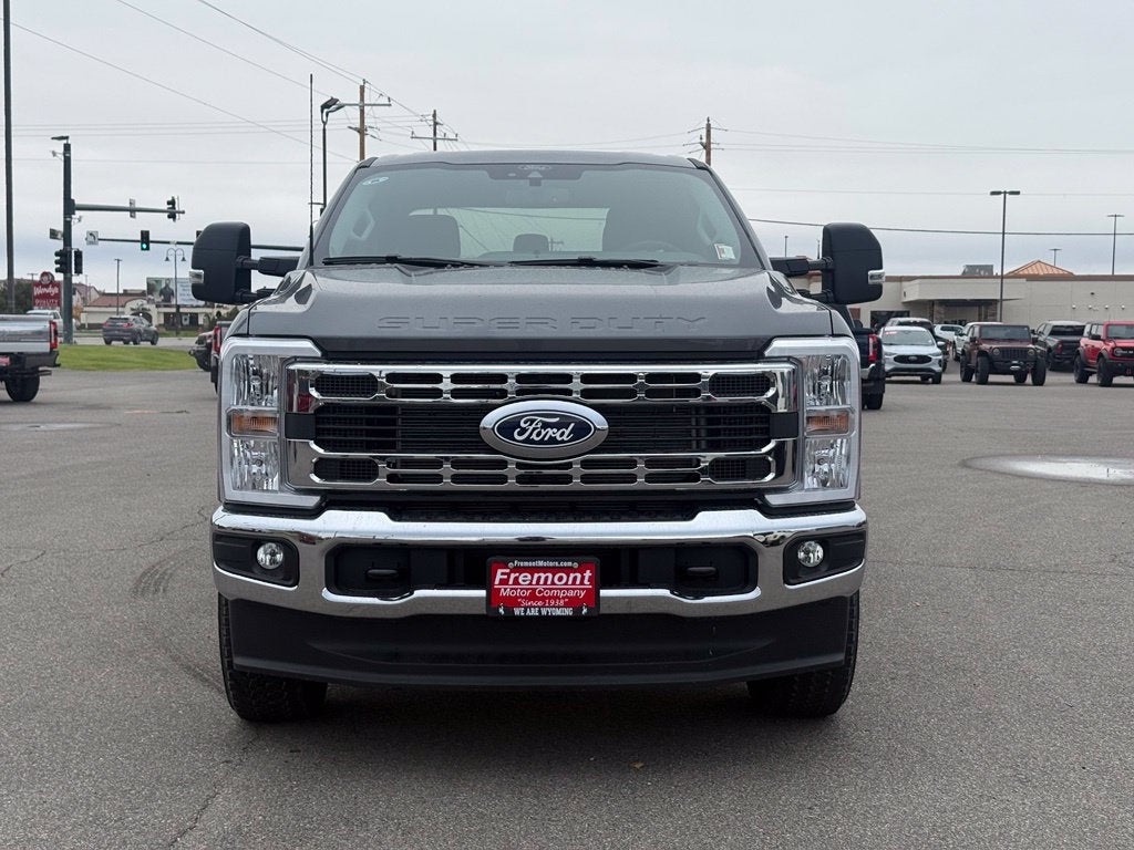 2027 Ford F-350SD XLT