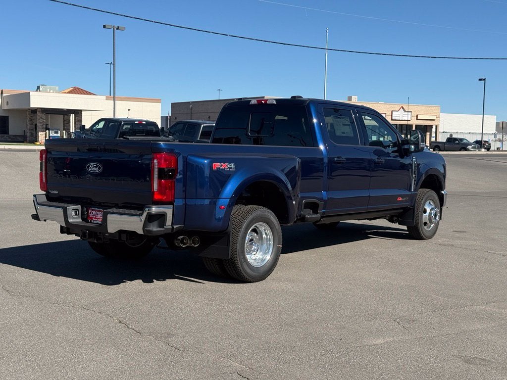 2027 Ford F-350SD Lariat DRW