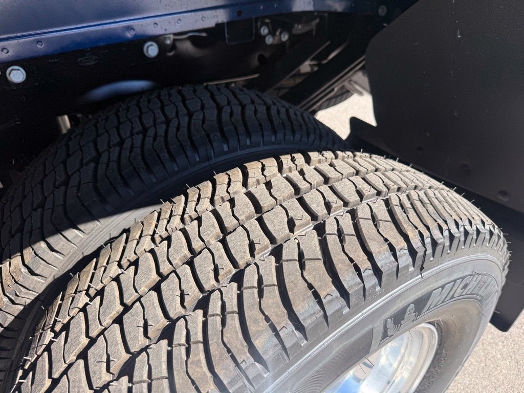 2027 Ford F-350SD Lariat DRW