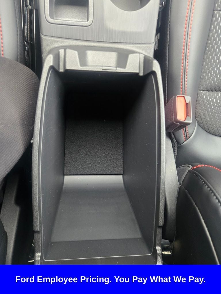 2026 Ford Escape ST-Line - Photo 32