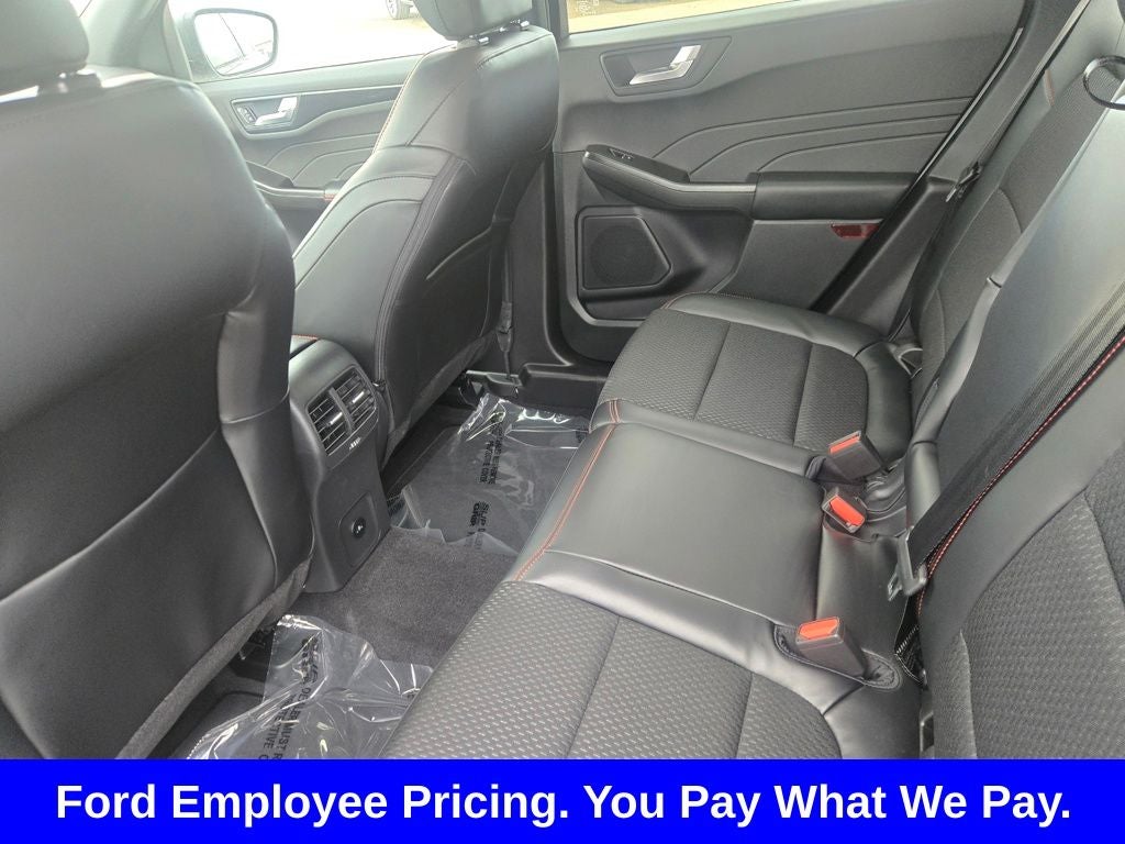 2026 Ford Escape ST-Line - Photo 37