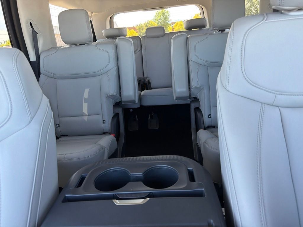 2027 Ford Expedition Max Active