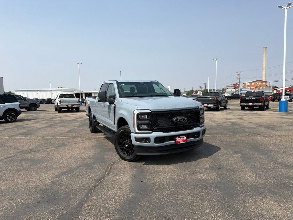 2026 Ford F-250SD Lariat Black Appearance Pkg.
