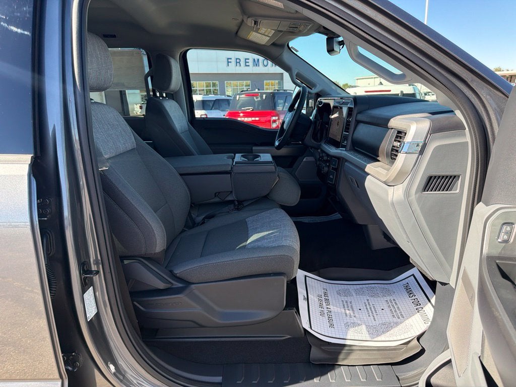 2026 Ford F-350SD XLT Premium Black Appearance Pkg.