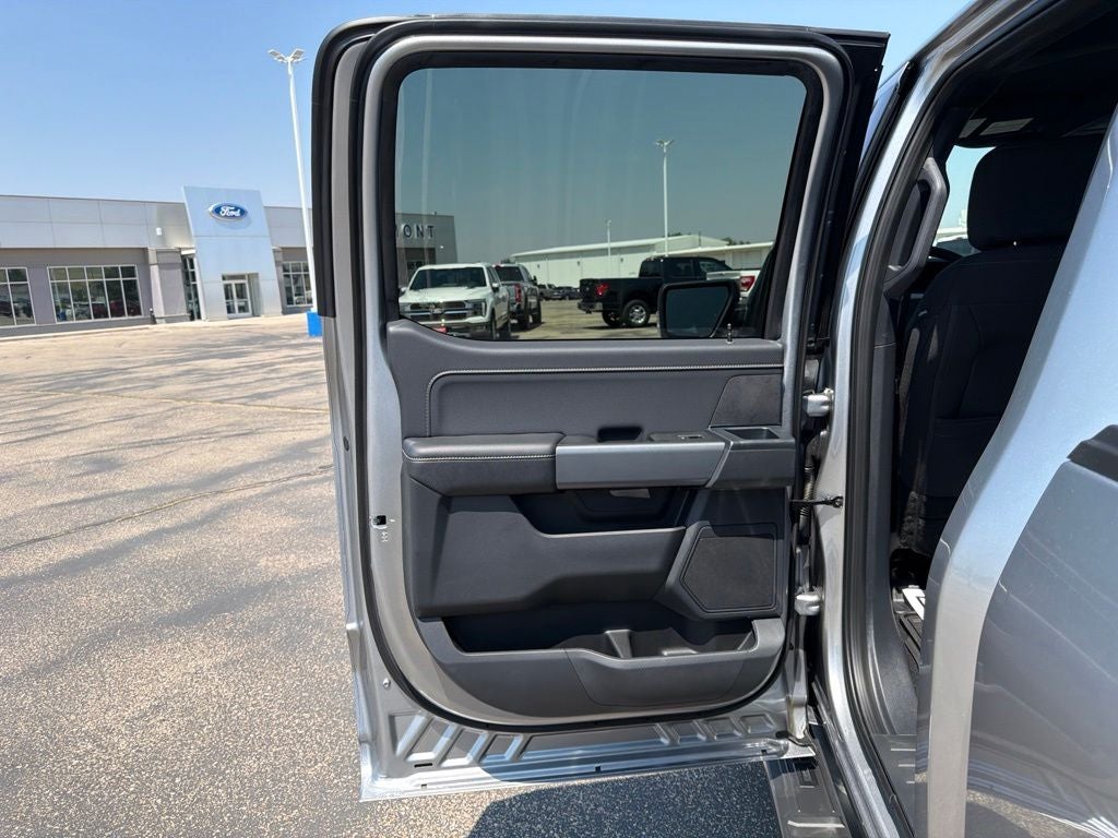 2026 Ford F-150 XLT Black Appearance