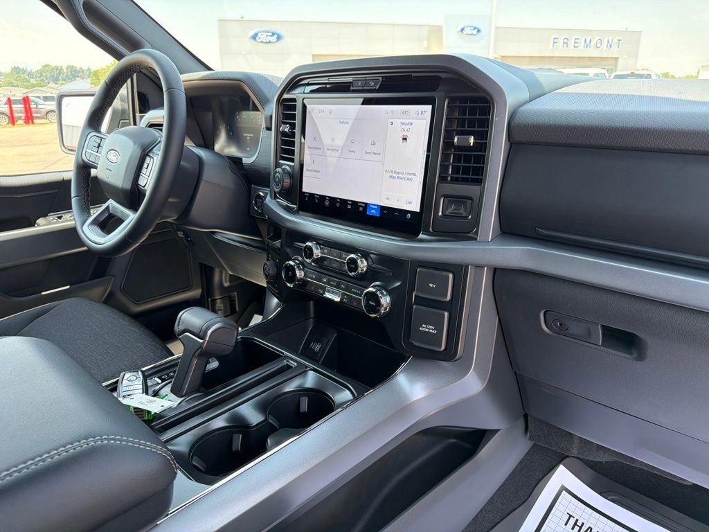 2026 Ford F-150 XLT Black Appearance