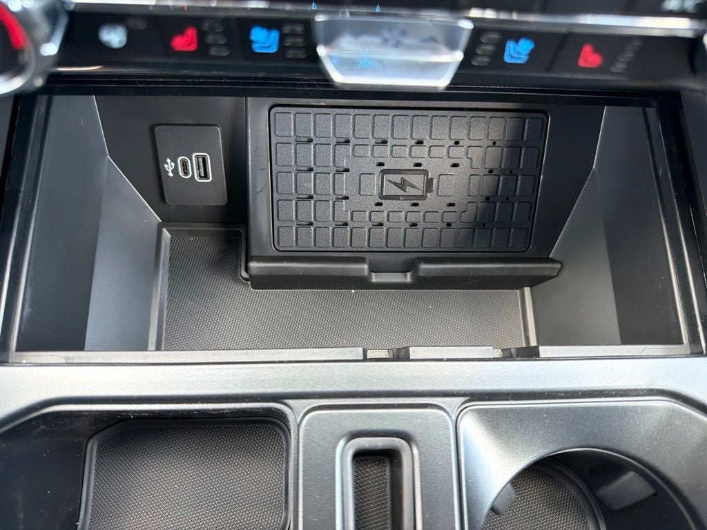 2026 Ford F-150 Lariat Black Appearance Pkg