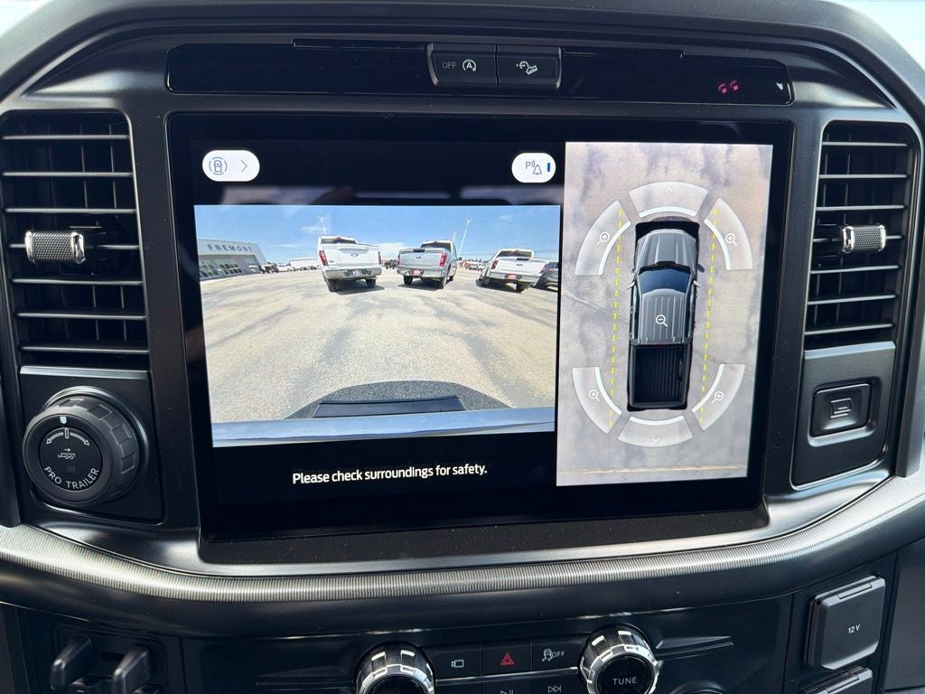 2026 Ford F-150 Lariat Black Appearance Pkg