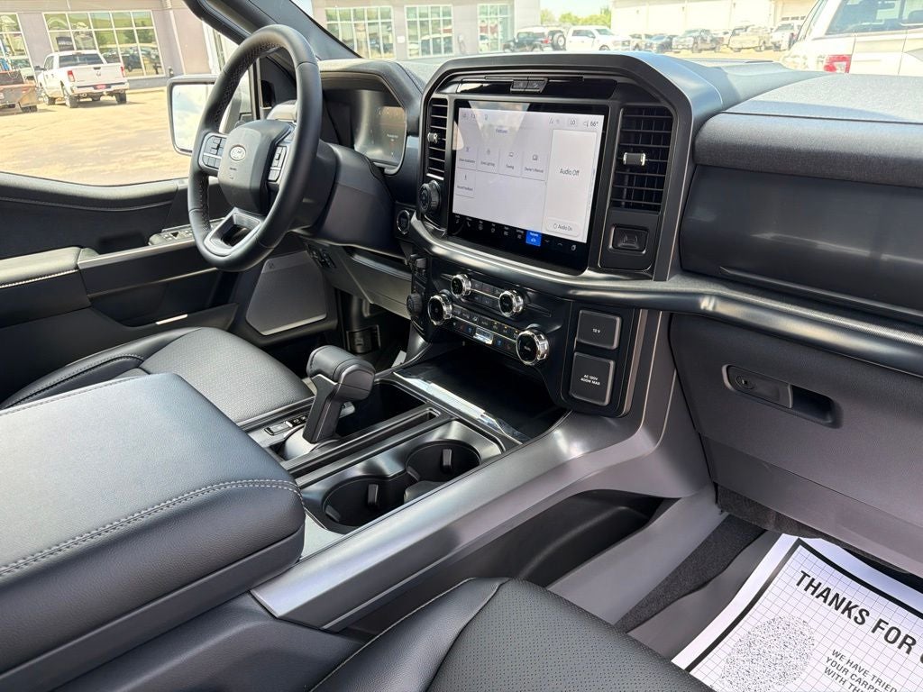 2026 Ford F-150 Lariat Black Appearance Pkg