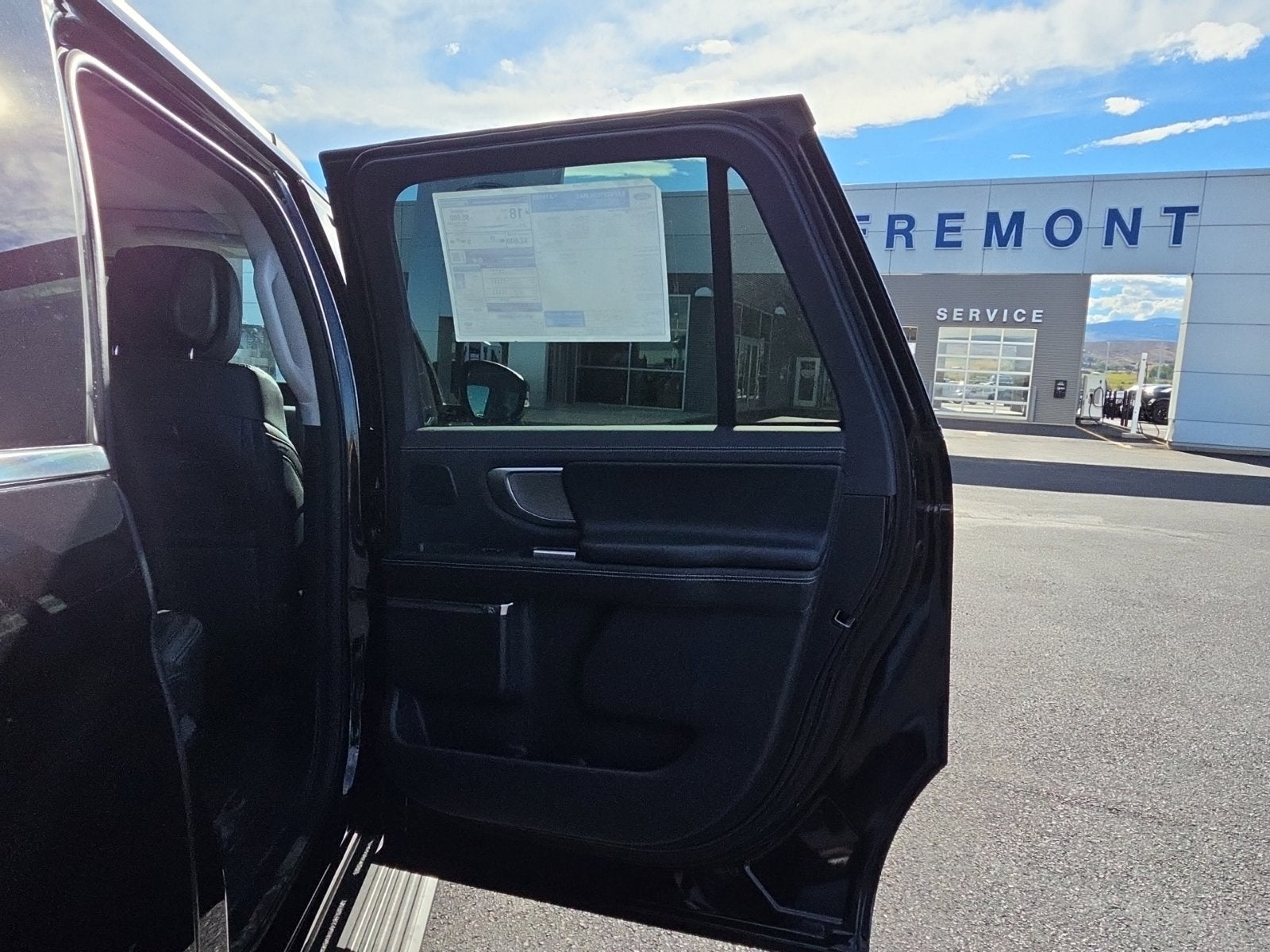 2027 Ford Expedition Max Platinum