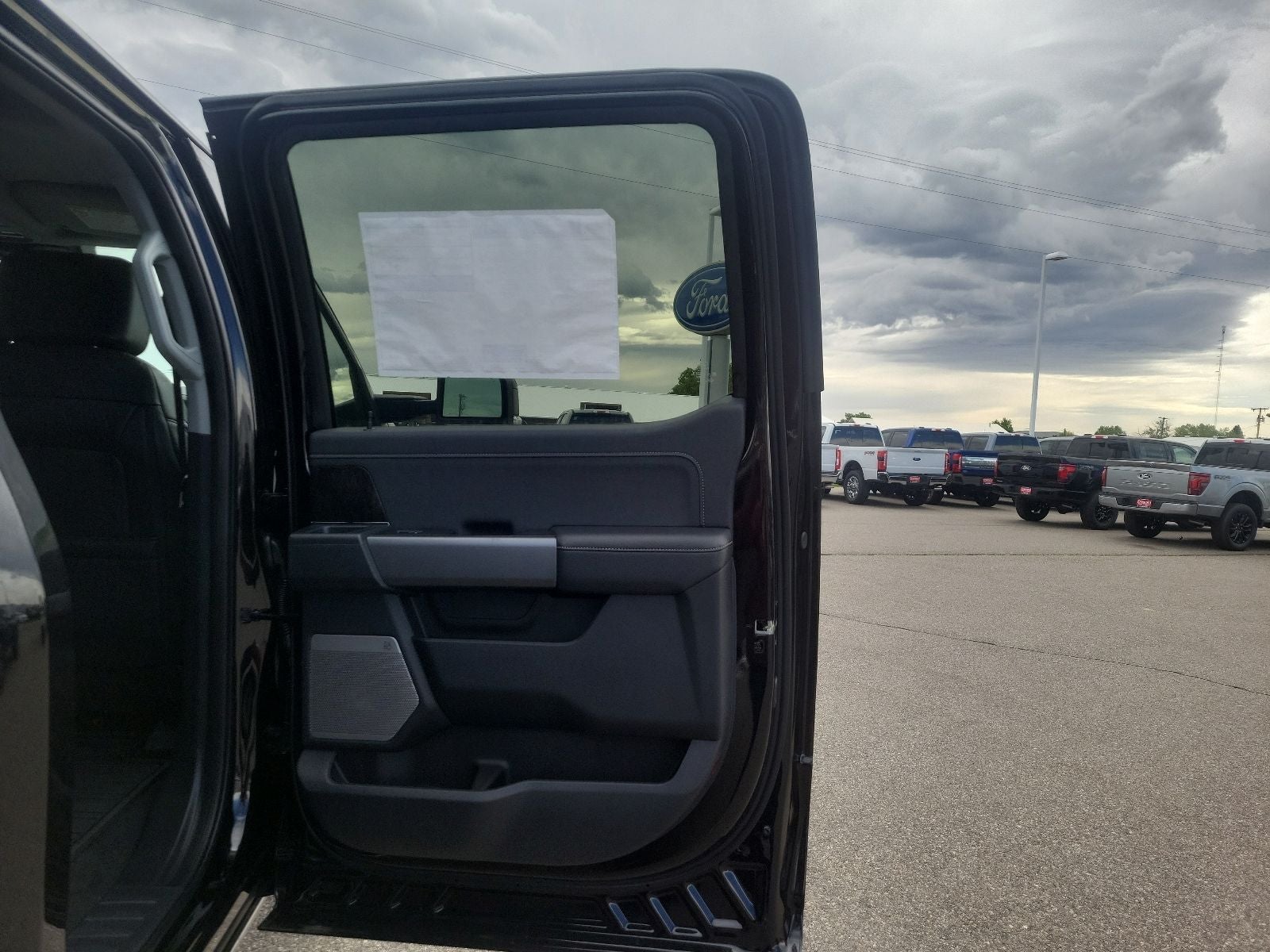 2026 Ford F-350SD Lariat Tremor