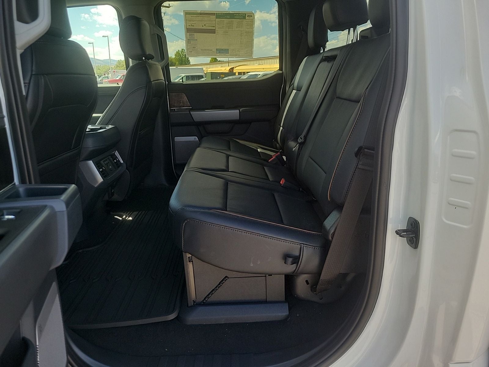 2026 Ford F-350SD Lariat DRW