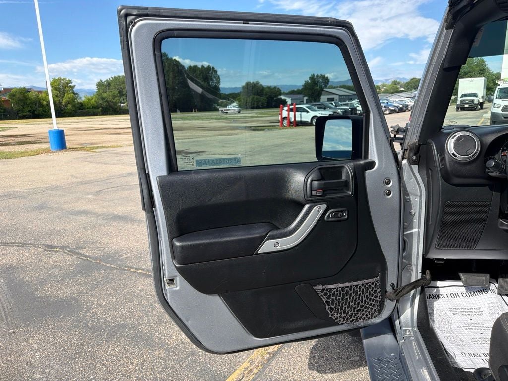 2017 Jeep Wrangler Unlimited Sahara - Photo 16