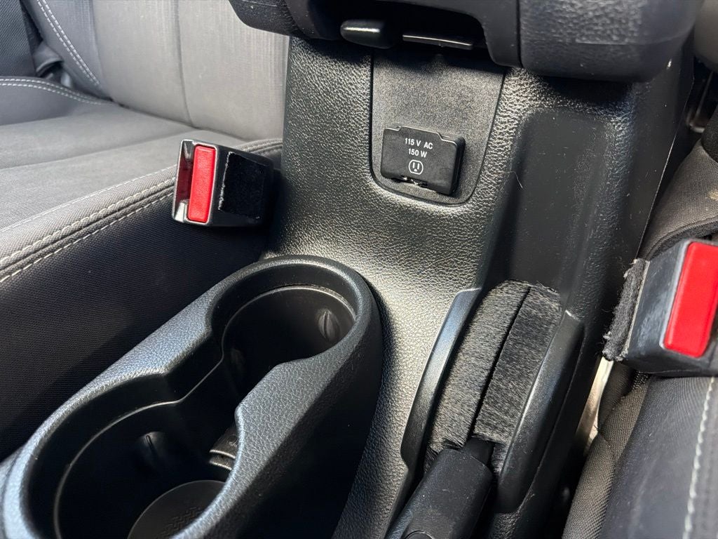 2017 Jeep Wrangler Unlimited Sahara - Photo 25