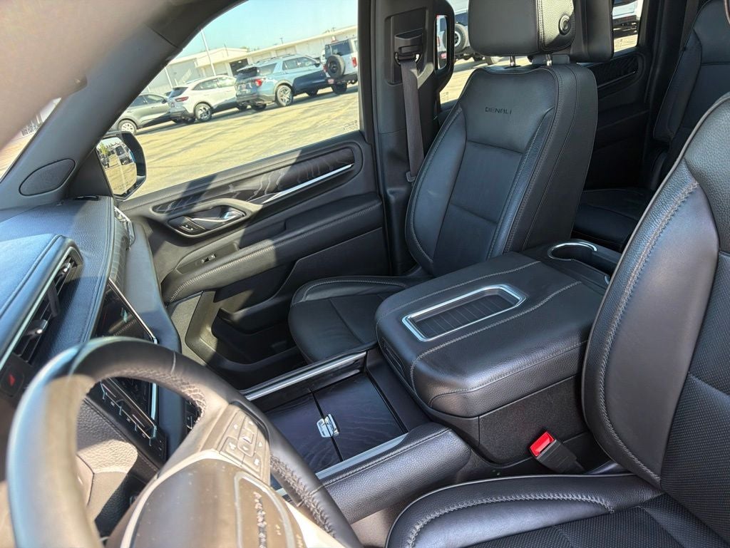 2023 GMC Yukon XL Denali - Photo 19