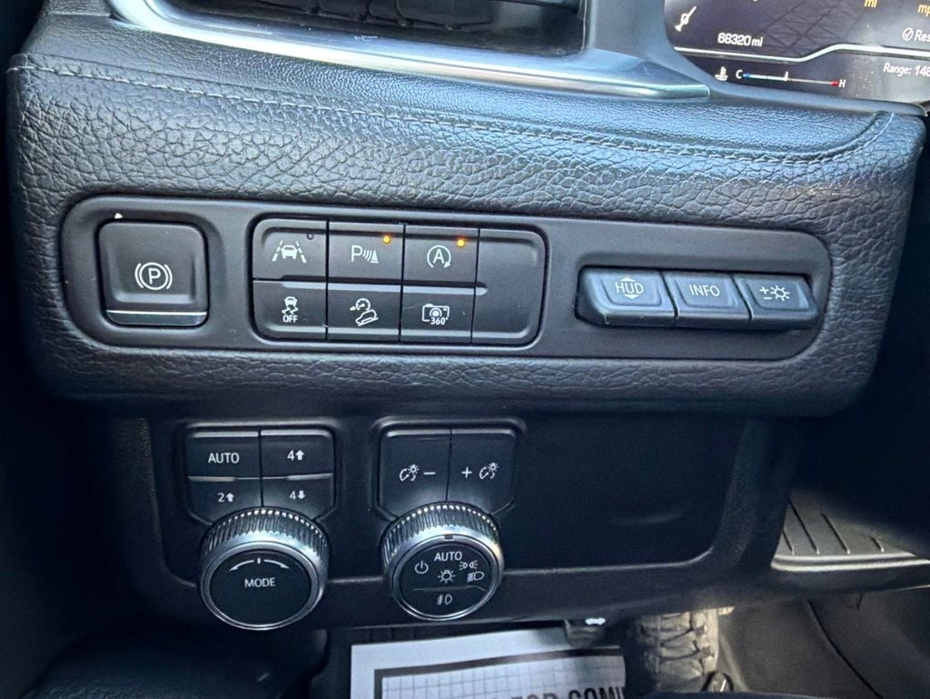 2023 GMC Yukon XL Denali - Photo 20