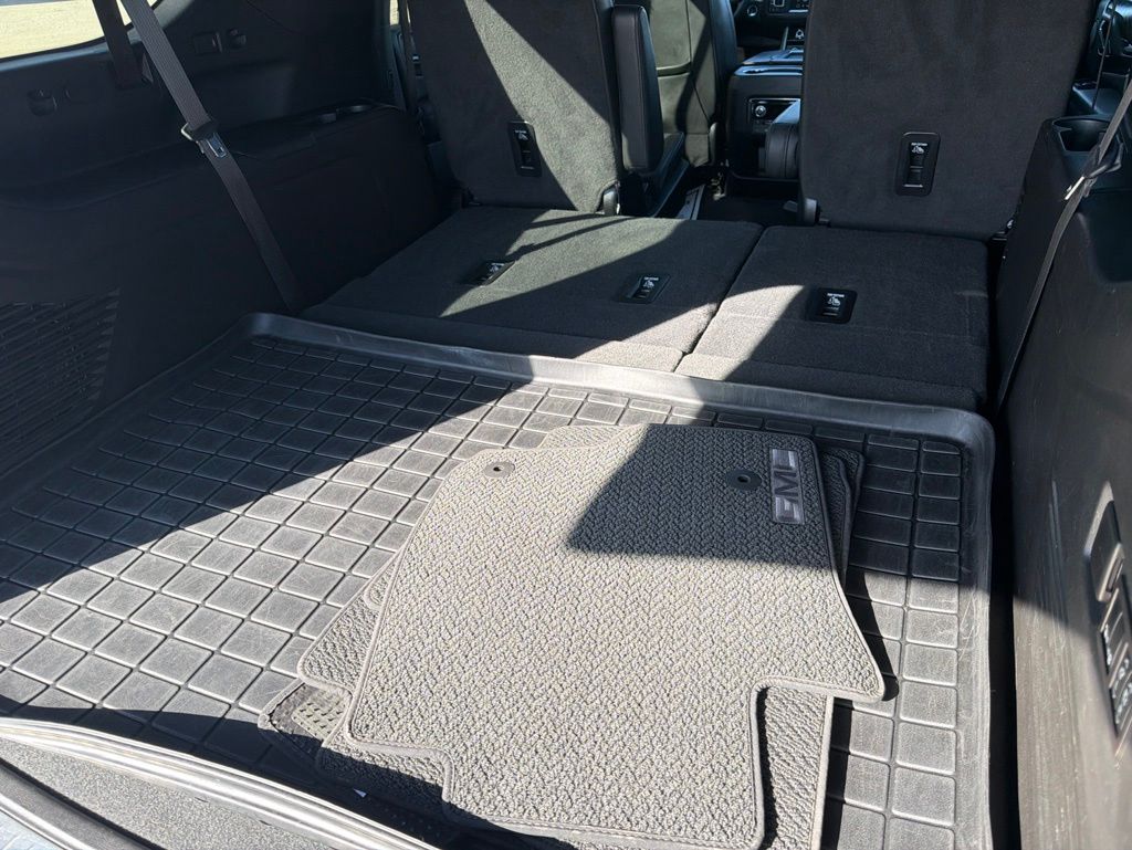 2023 GMC Yukon XL Denali - Photo 9