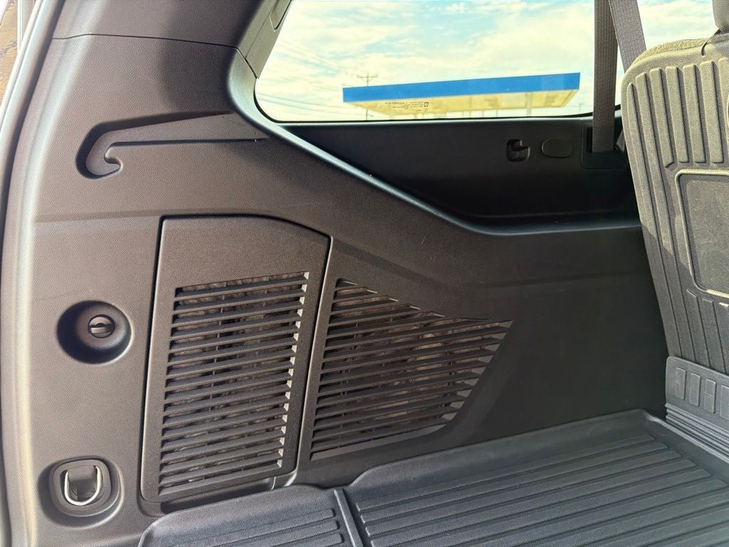 2024 Chevrolet Suburban High Country - Photo 11