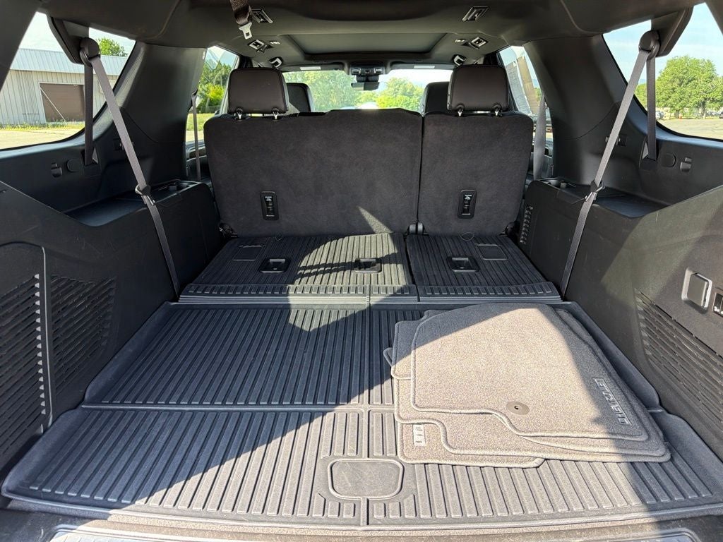 2024 Chevrolet Suburban High Country - Photo 12