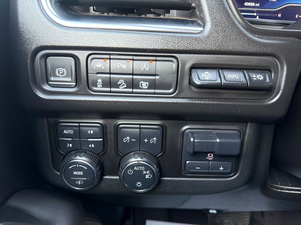 2024 Chevrolet Suburban High Country - Photo 26