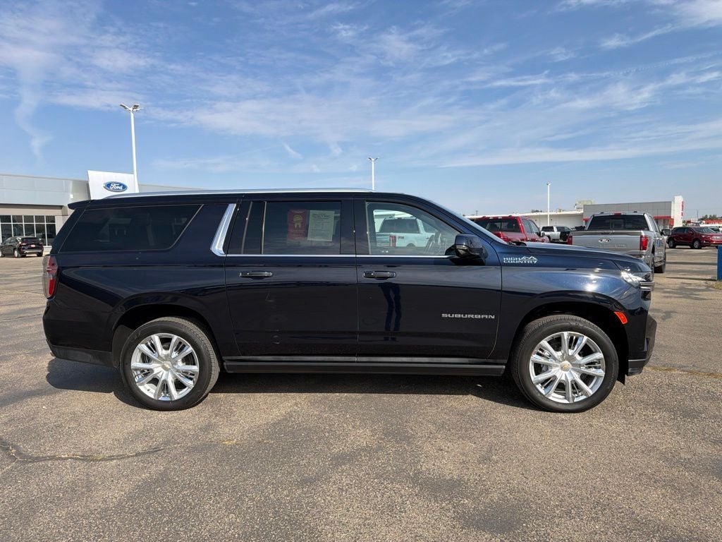 2024 Chevrolet Suburban High Country - Photo 3